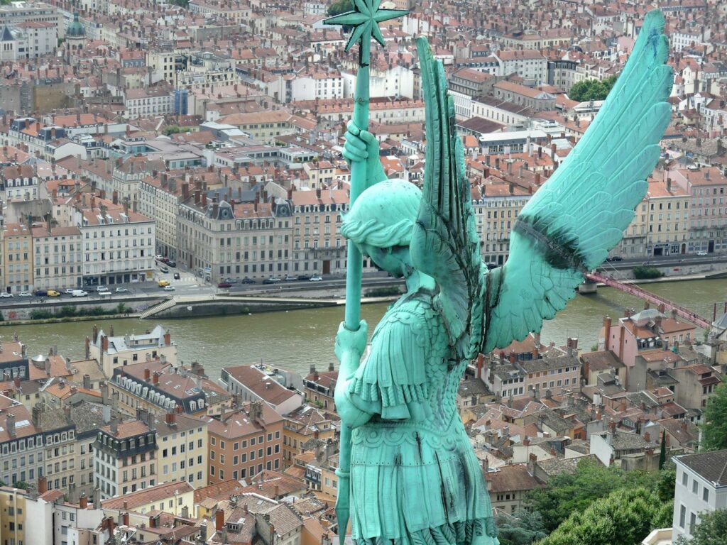 Colocation Lyon 8 : Guide du Quartier Monplaisir & Bachut 2026